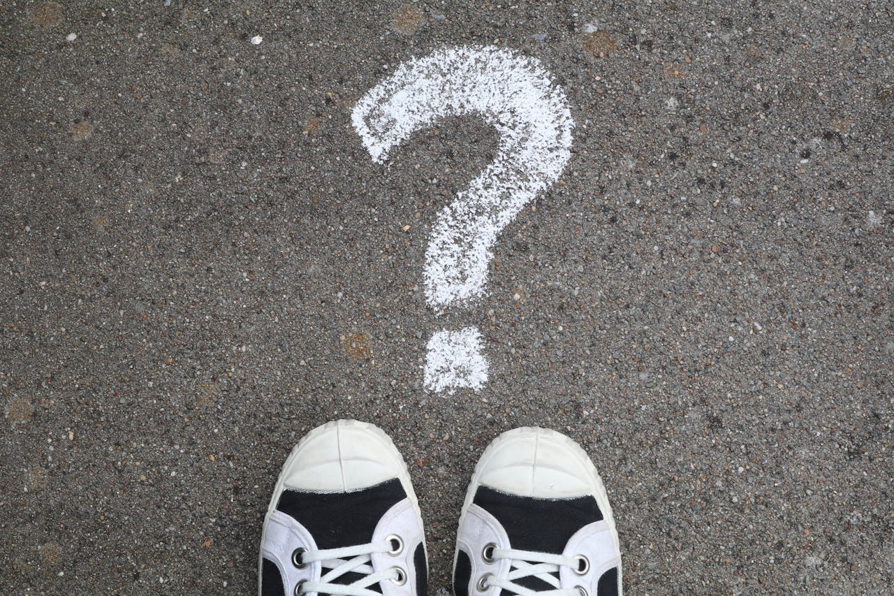 One-way interview questions that actually reveal candidate fit